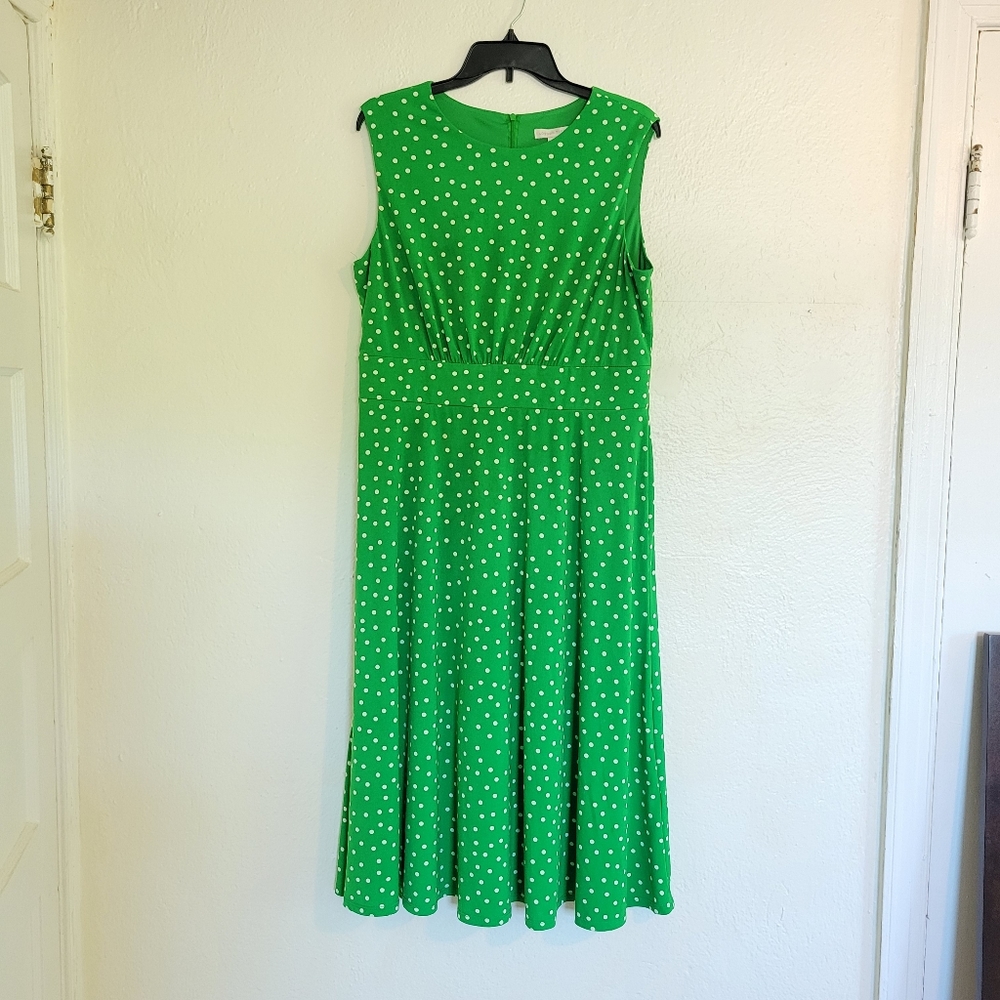 London Times Green Polkadot Dress Size 14 US/18 UK